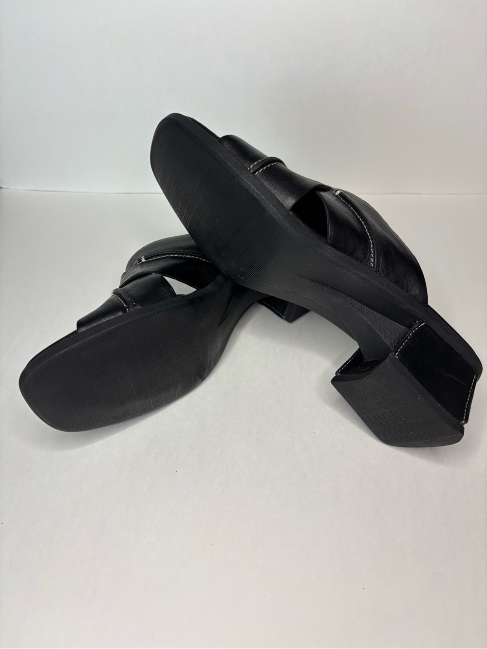 Black Leather Cross-Strap Slide Sandals - Unbranded - Picture 4 of 5